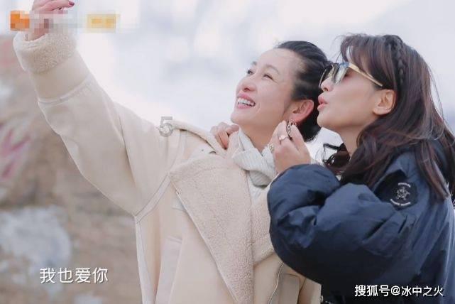 张卫健回应彩排意外坠地,模仿天天跺脚报平安,透露有更超前舞台
